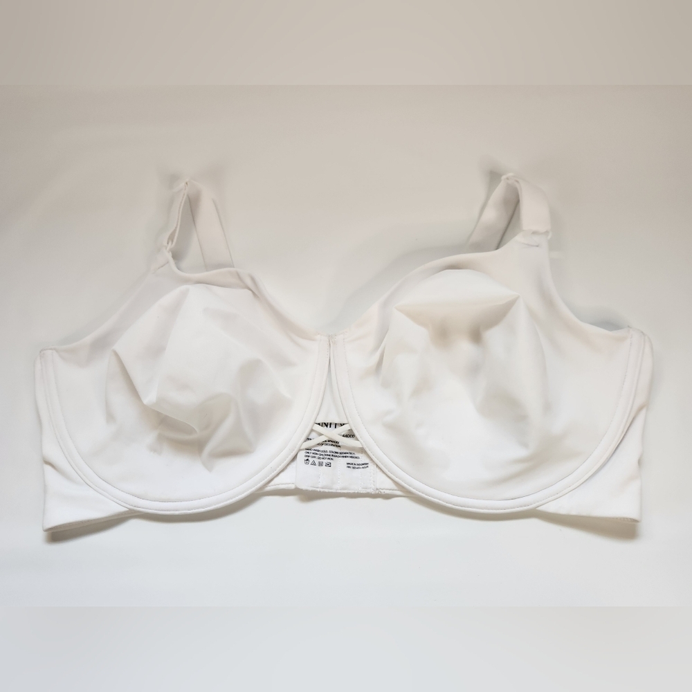 Vanity Fair  Bra size 44DDD style# 76571 White Underwire